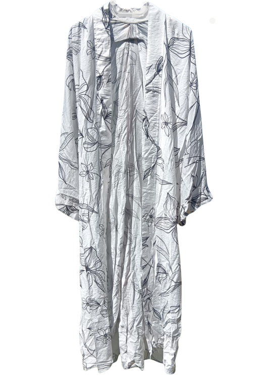 Black and White Floral Detail Printed Kimono