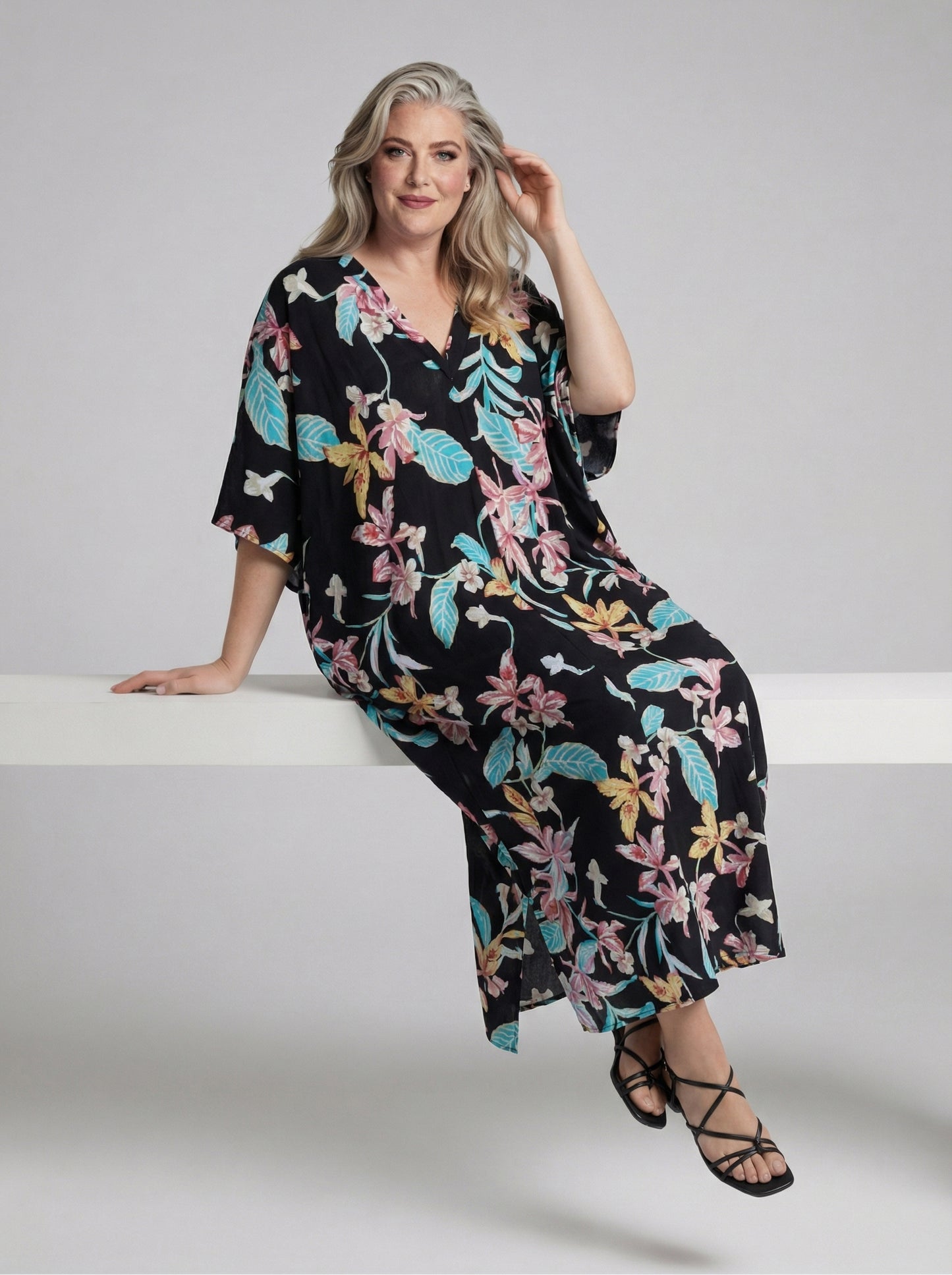 Floral & Black Printed Kaftan